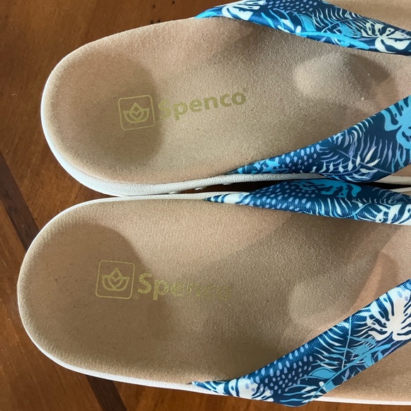 Spenco Flip Flops - Picture 2 of 4